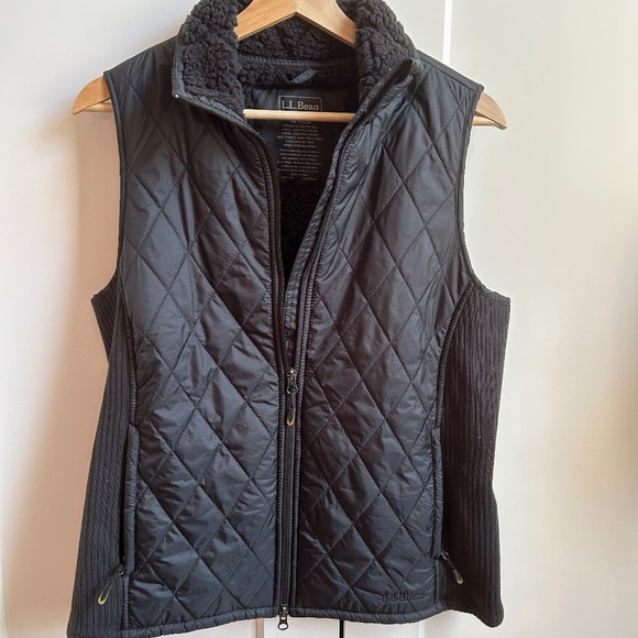 LL Bean Black Vest - Picture 1 of 6